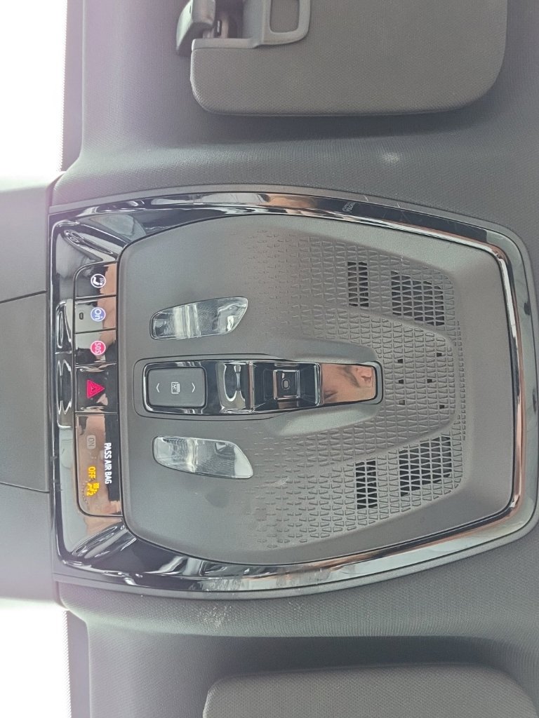 Used 2023 Cadillac Lyriq 2WD image 25
