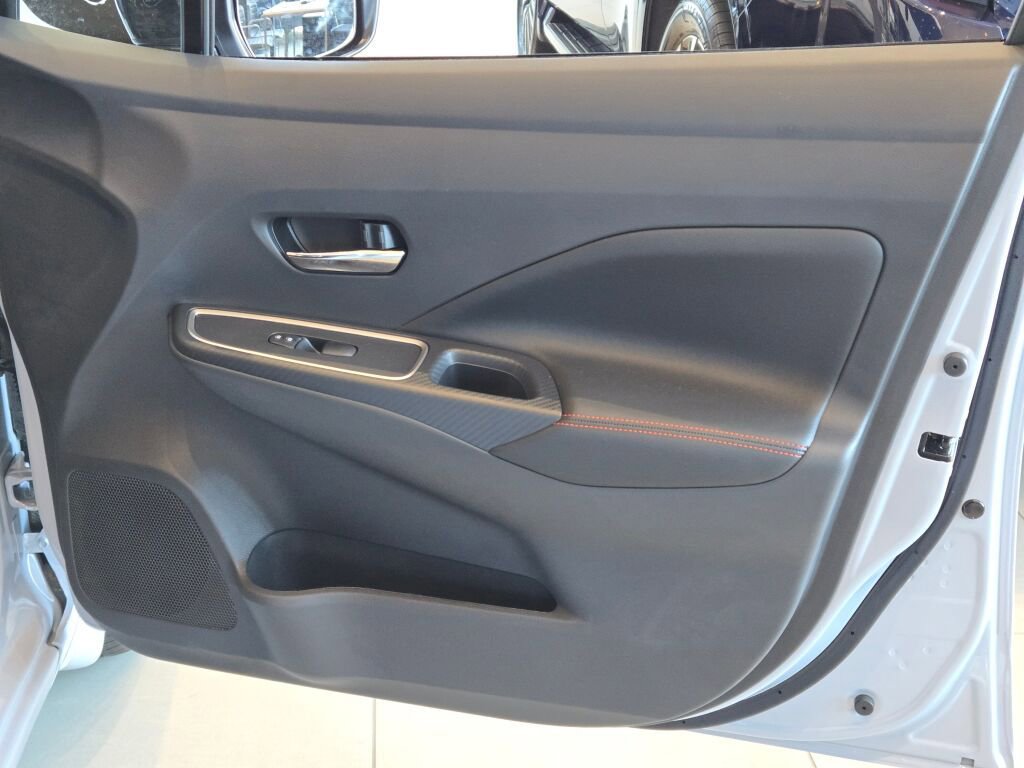 Used 2025 Nissan Versa SR w/ Trunk Package FWD image 6