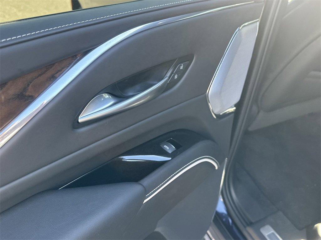 Used 2024 Cadillac Escalade ESV Sport Platinum image 11