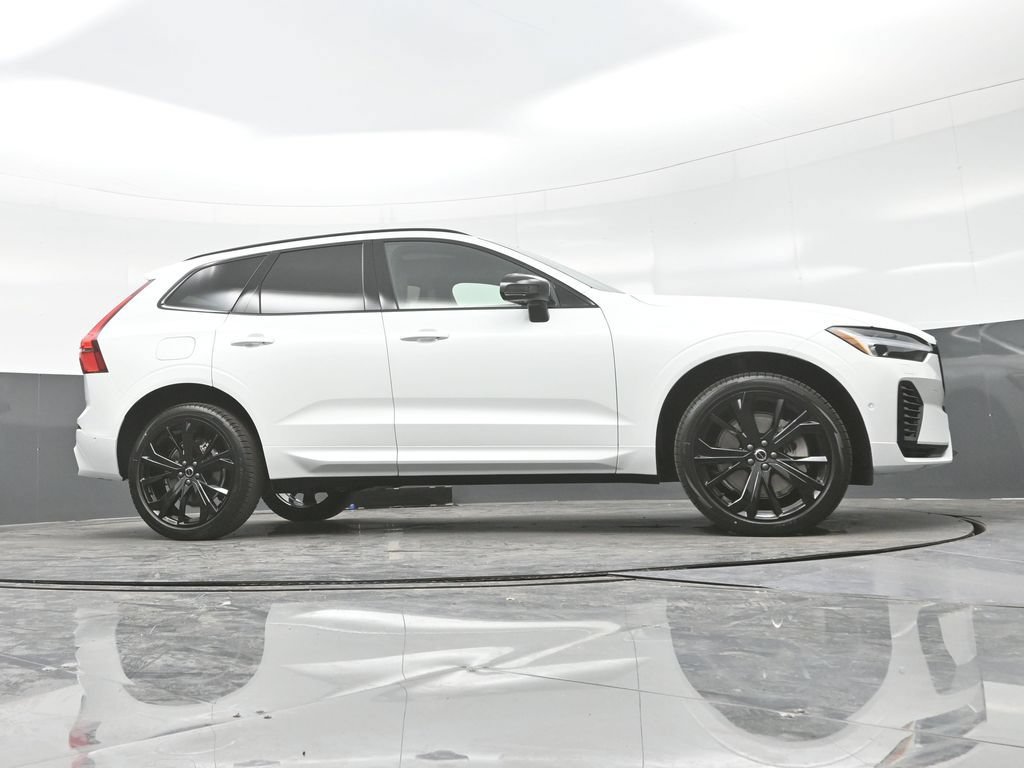 New 2026 Volvo XC60 T8 Ultra w/ Climate Package PRO AWD/4WD image 28