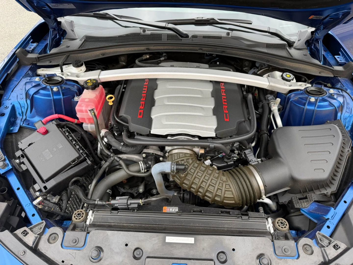 Used 2018 Chevrolet Camaro SS RWD image 35