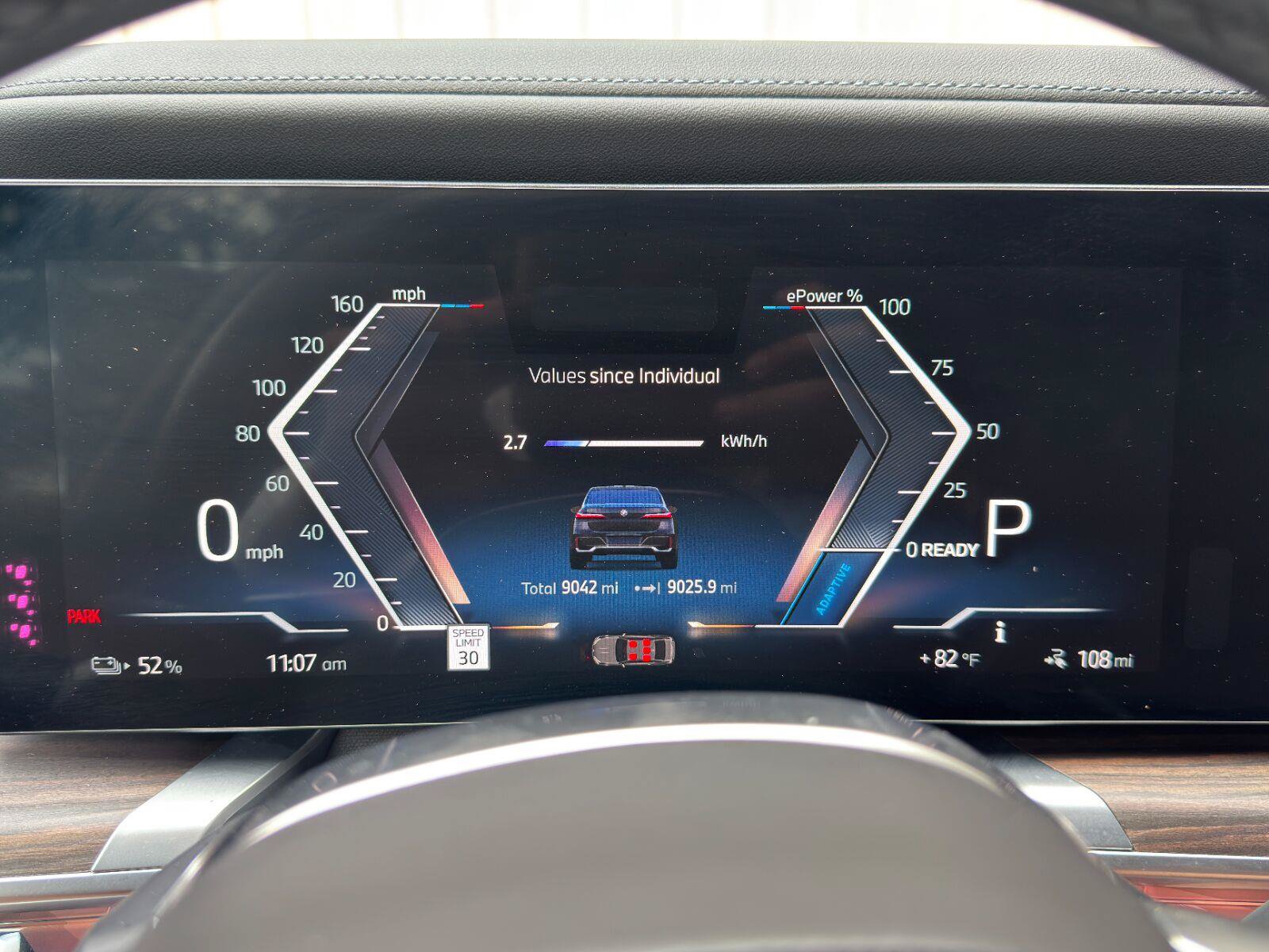 Used 2023 BMW i7 xDrive60 w/ Executive Package 2 AWD/4WD image 23