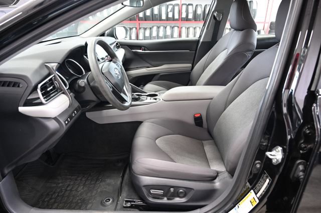 Used 2023 Toyota Camry LE image 10