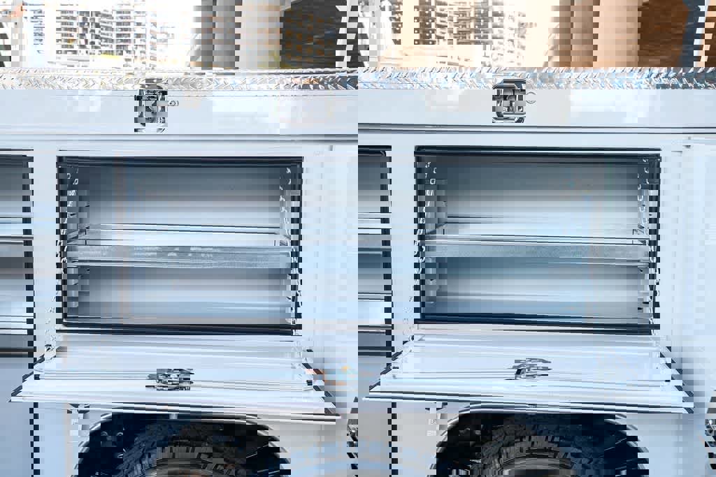 New 2026 Ford F250 XL w/ XL Chrome Package image 30