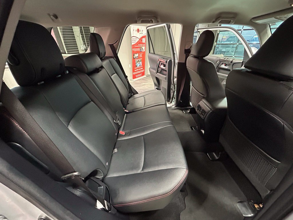 Used 2024 Toyota 4Runner TRD Off-Road Premium AWD/4WD image 46