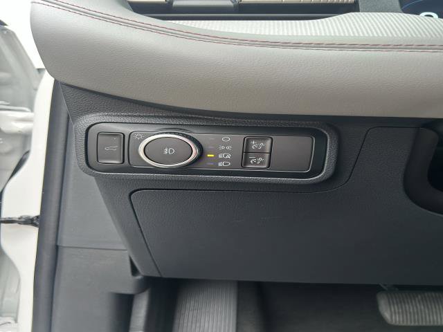 New 2025 Ford Explorer Active w/ Active Comfort Package image 15