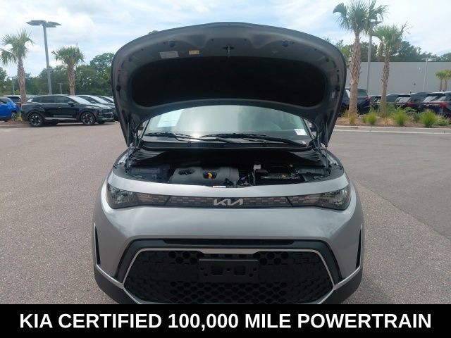 Certified 2025 Kia Soul LX w/ LX Technology Package FWD image 9