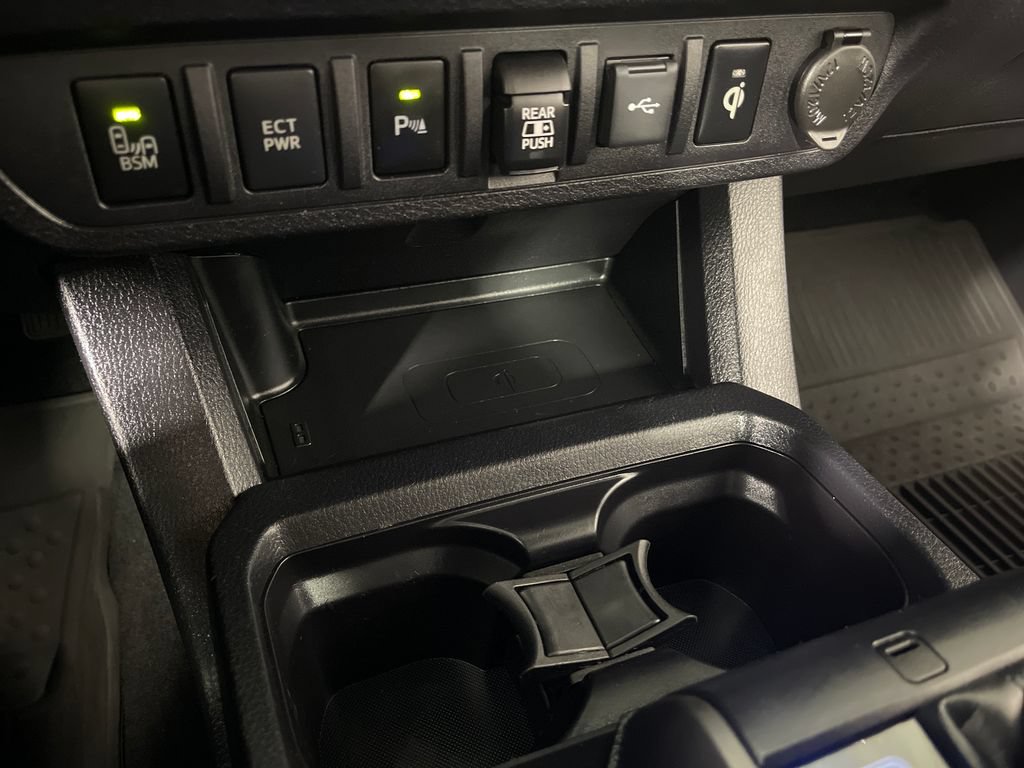 Certified 2022 Toyota Tacoma TRD Off-Road w/ TRD Premium Off Road Package AWD/4WD image 30