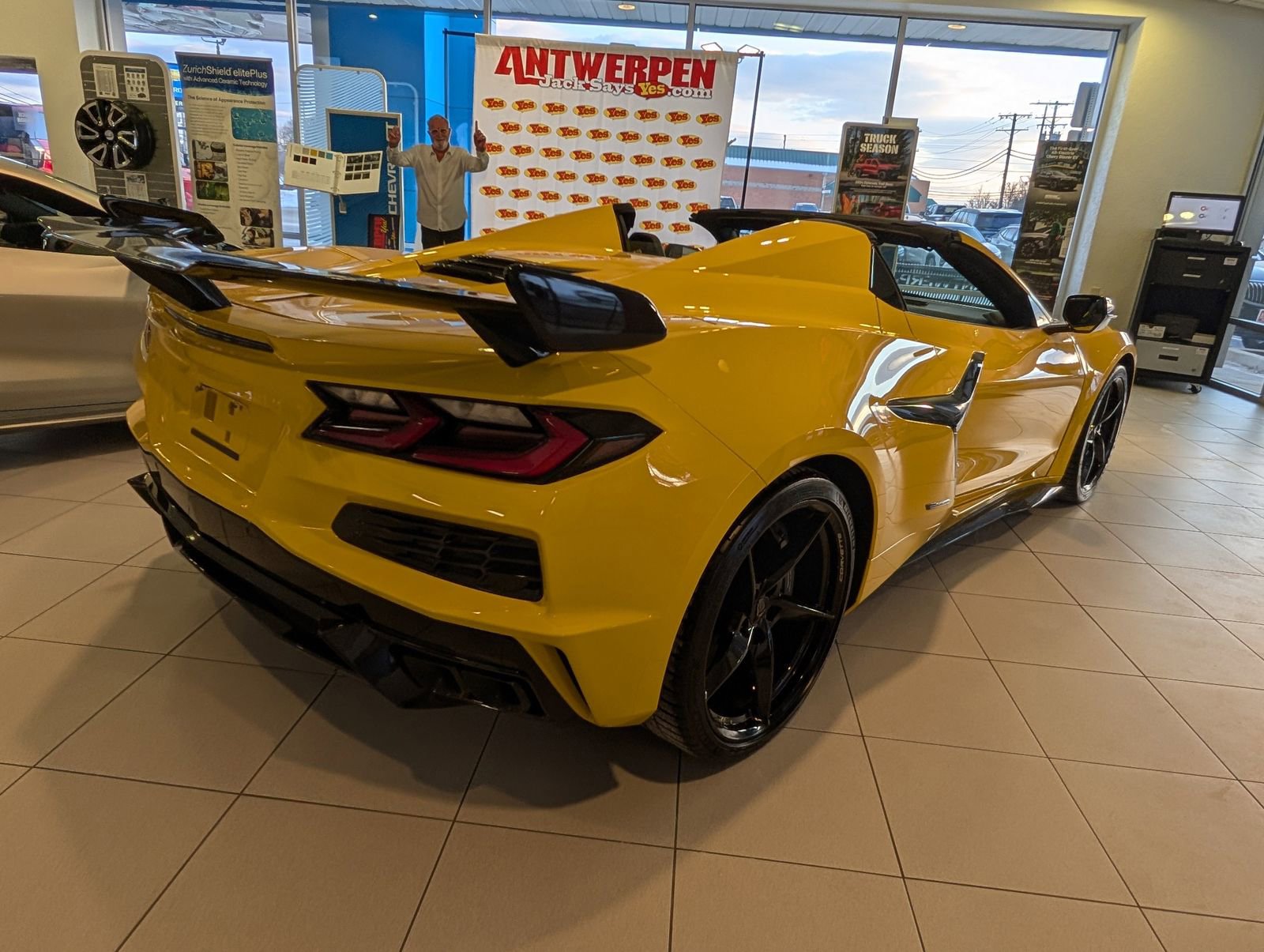 New 2026 Chevrolet Corvette E-Ray w/ Stealth Interior Trim Package image 3