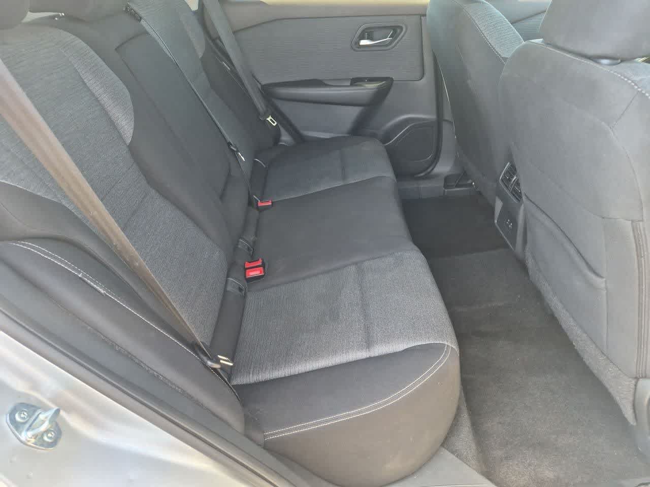 Used 2023 Nissan Rogue SV AWD/4WD image 20