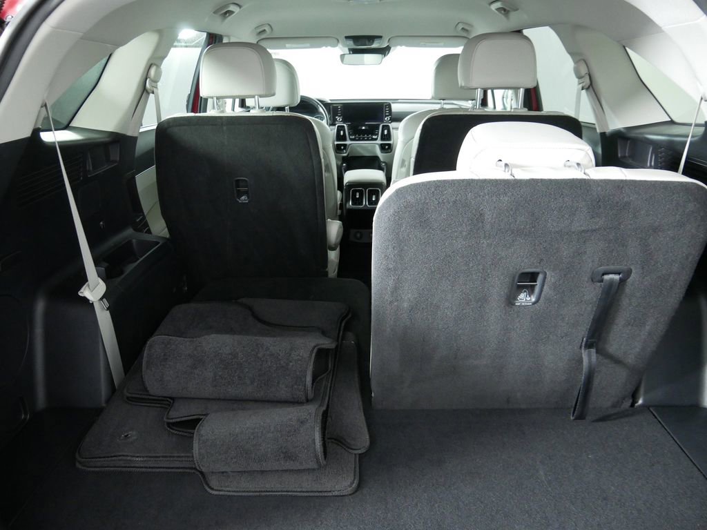 Certified 2023 Kia Sorento EX image 18