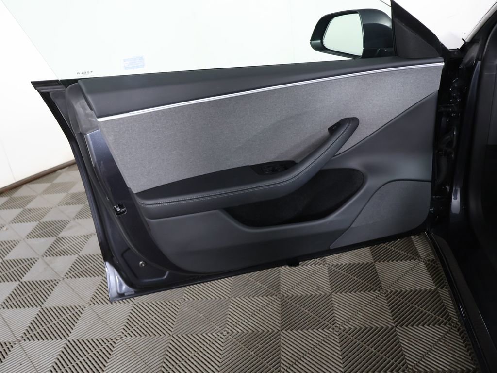 Used 2024 Tesla Model 3 Standard Range RWD image 22