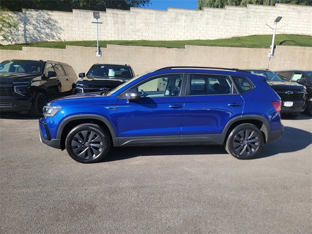 Used 2024 Volkswagen Taos S image 4