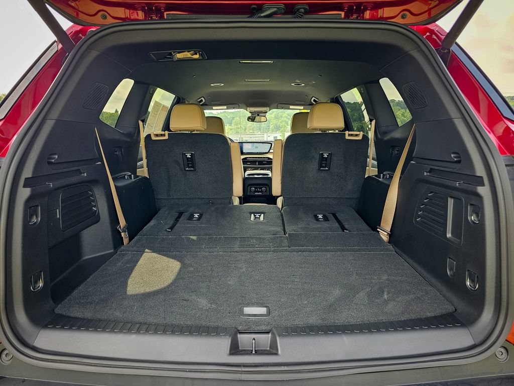 Used 2026 Buick Enclave Preferred w/ LPO, Floor Liner Package AWD/4WD image 36