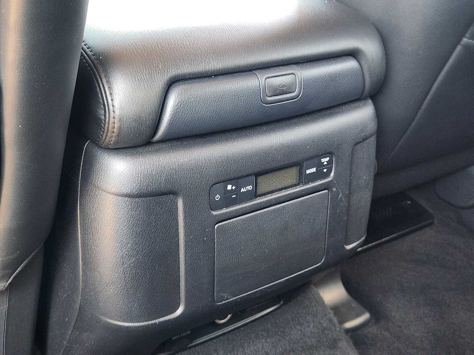 Used 2021 Nissan Armada SL w/ Captain's Chairs Package RWD image 29