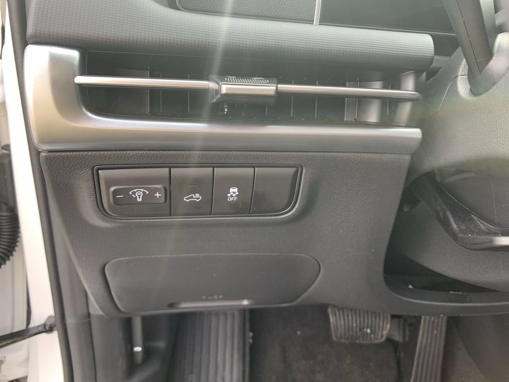 New 2026 Hyundai Santa Cruz SE AWD/4WD image 14