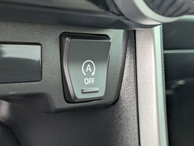 Used 2025 Toyota RAV4 XLE Premium FWD image 18