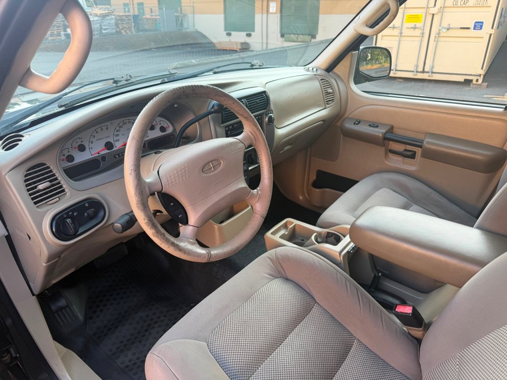 Used 2005 Ford Explorer Sport Trac XLS RWD image 14