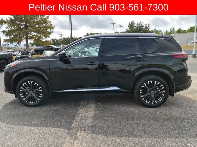 Used 2024 Nissan Rogue Platinum w/ Platinum Premium Package FWD image 2
