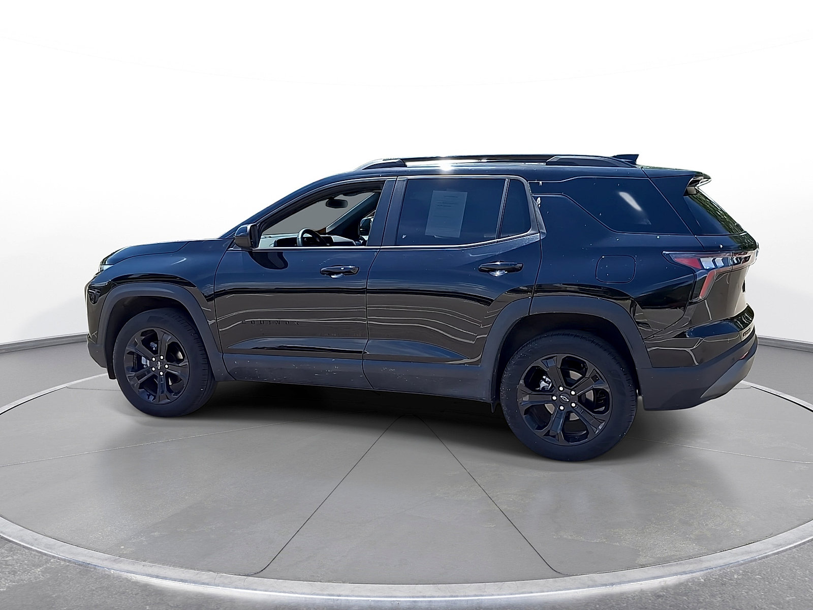 Used 2025 Chevrolet Equinox LT w/ Midnight Edition FWD image 5