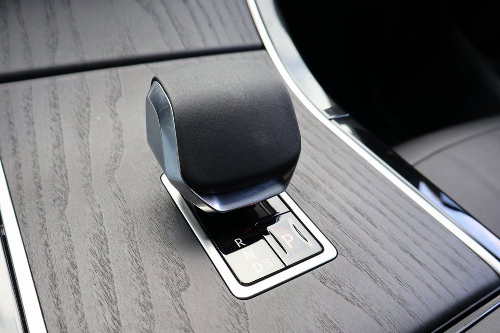 Used 2026 Land Rover Range Rover Evoque Dynamic SE image 24