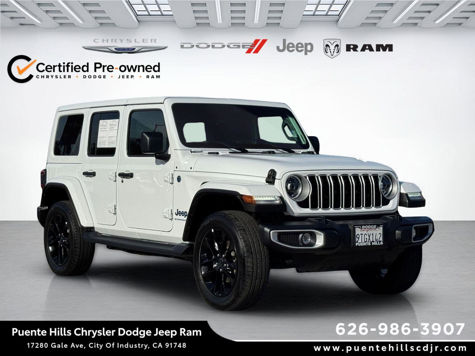 Certified 2025 Jeep Wrangler Sahara AWD/4WD image 1