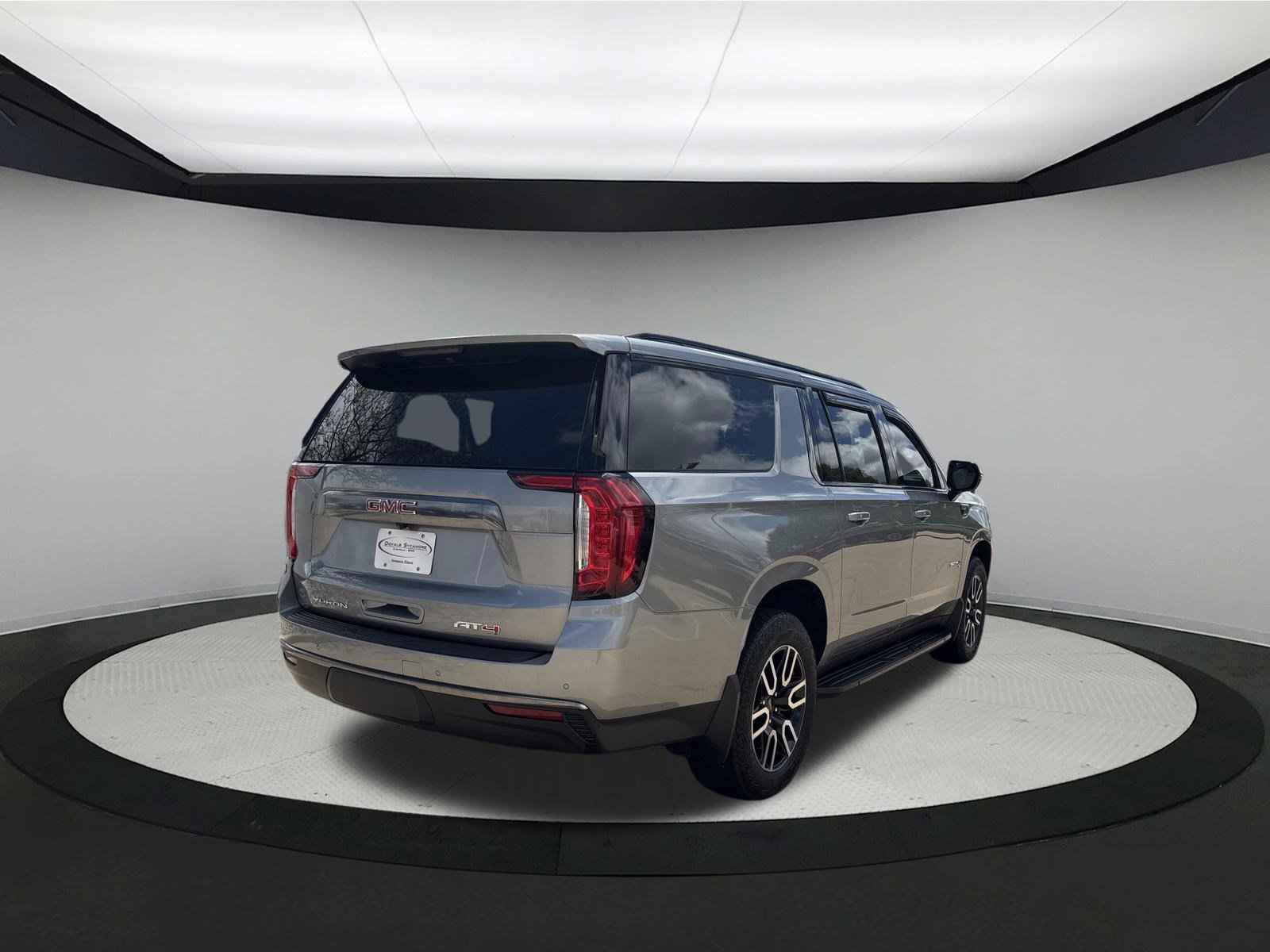Used 2023 GMC Yukon XL AT4 AWD/4WD image 6