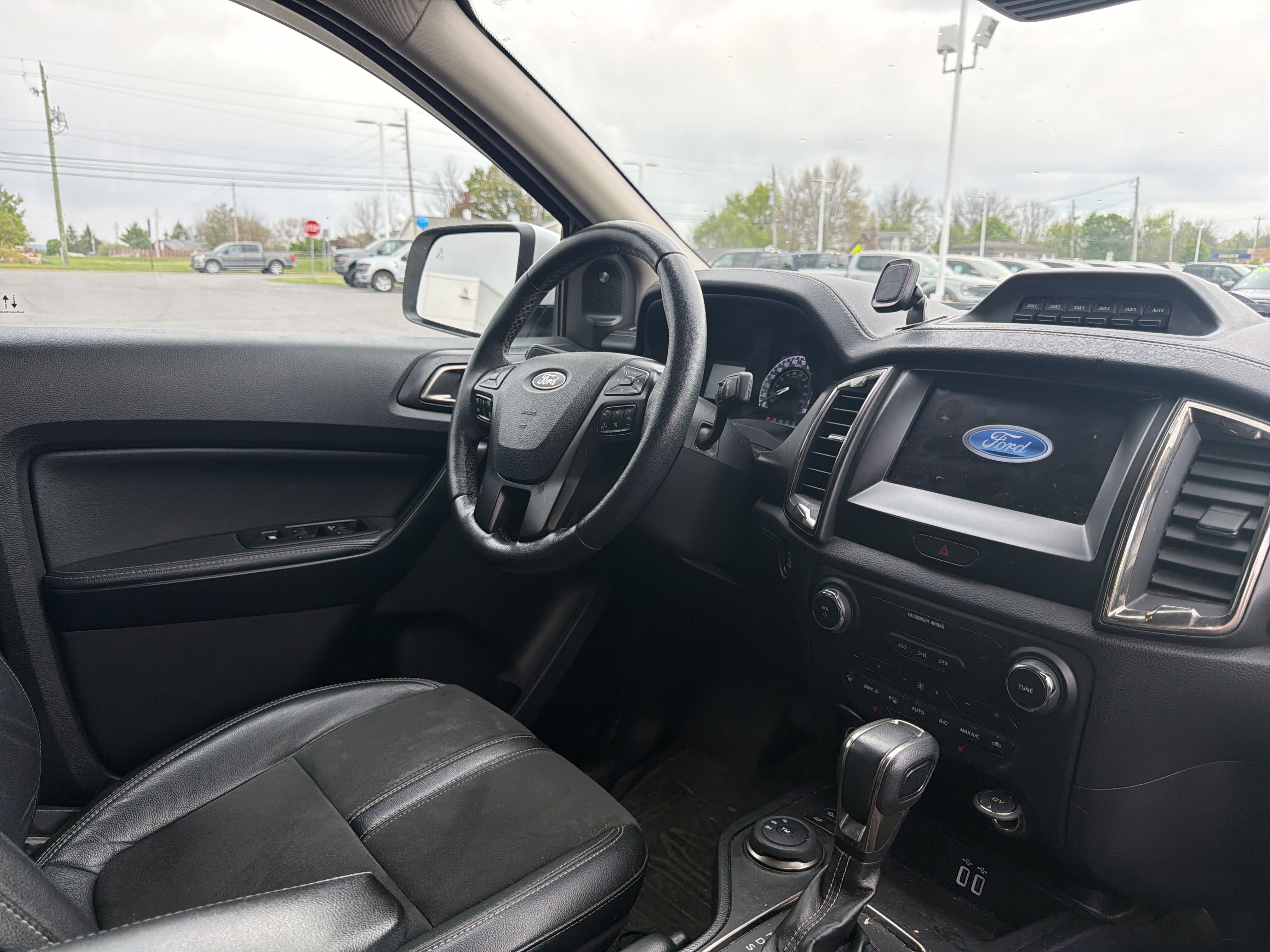 Used 2021 Ford Ranger Lariat w/ Tremor Off-Road Package AWD/4WD image 3
