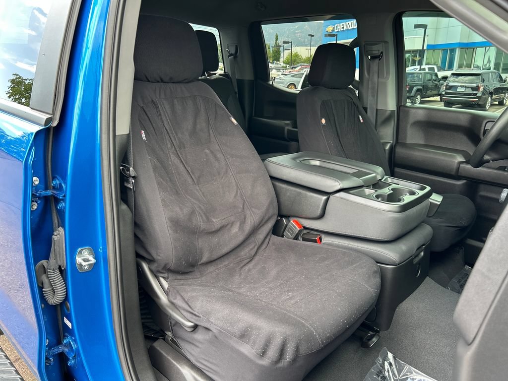 Used 2024 Chevrolet Silverado 1500 Custom Trail Boss w/ Turbomax Blackout Package AWD/4WD image 18
