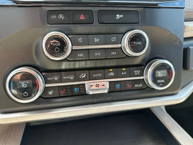 Used 2024 Ford Expedition Limited image 19