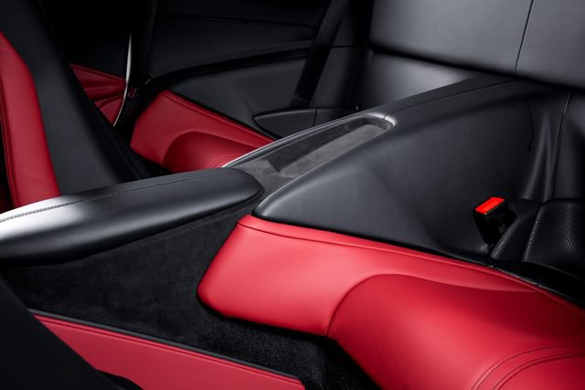 Used 2024 Ferrari Roma RWD image 30