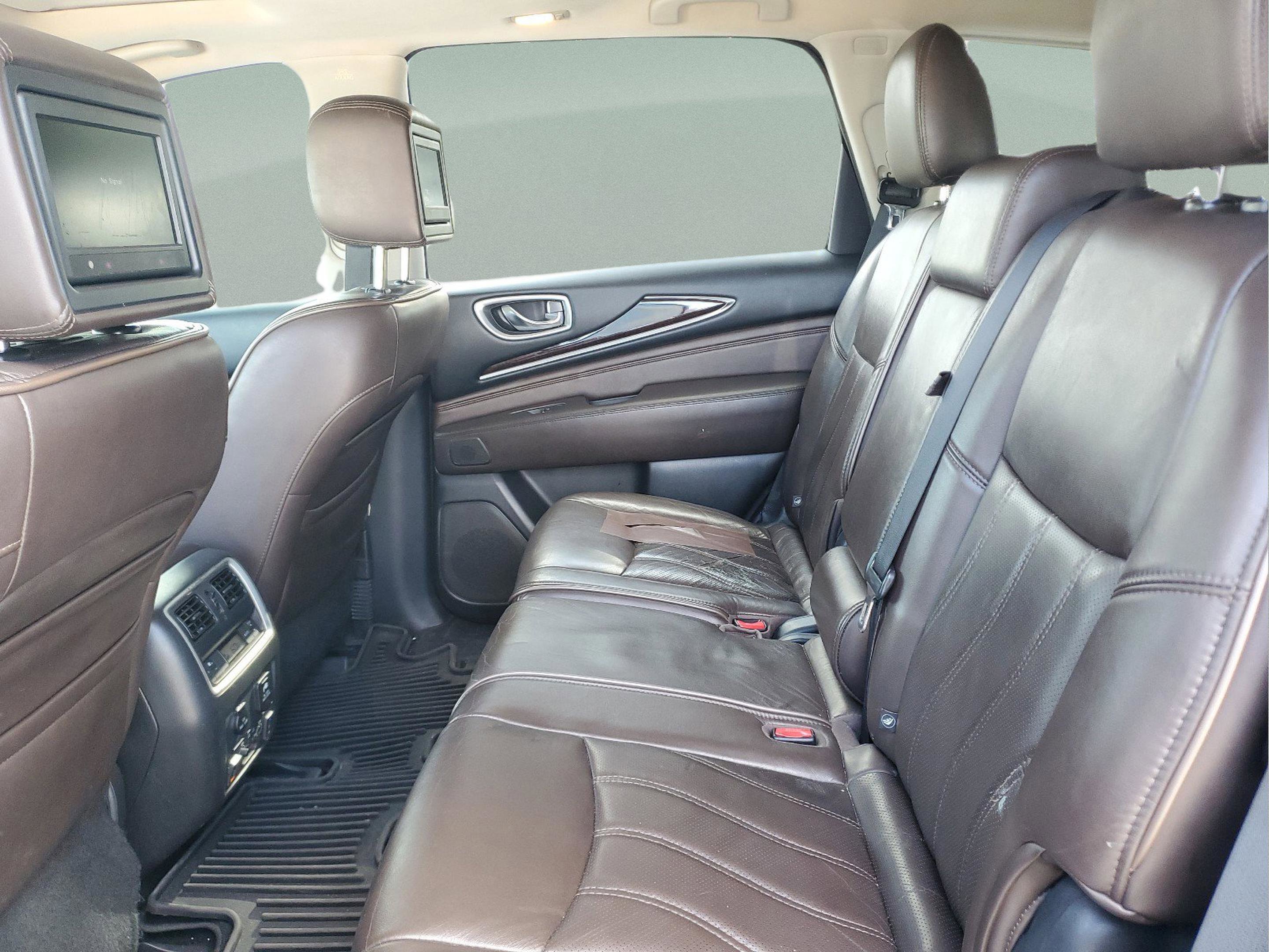 Used 2015 INFINITI QX60 FWD w/ Deluxe Touring Package image 6