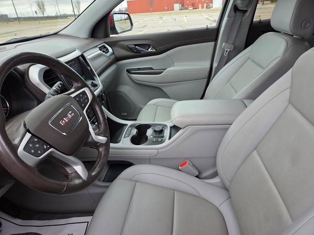 Used 2021 GMC Acadia SLT w/ Technology Package image 10