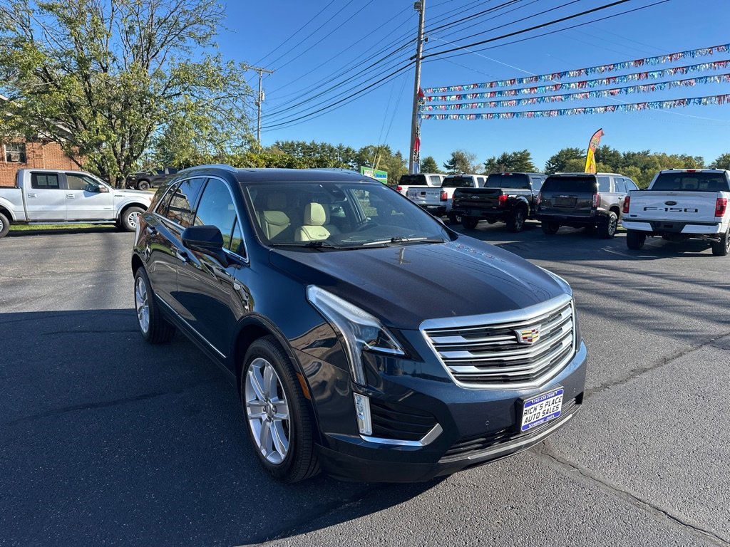 Used 2017 Cadillac XT5 Luxury w/ Driver Awareness Package image 7