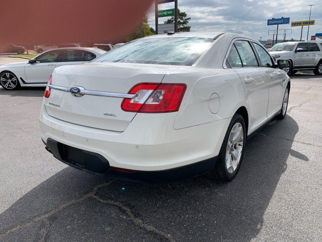 Used 2010 Ford Taurus SEL FWD image 3