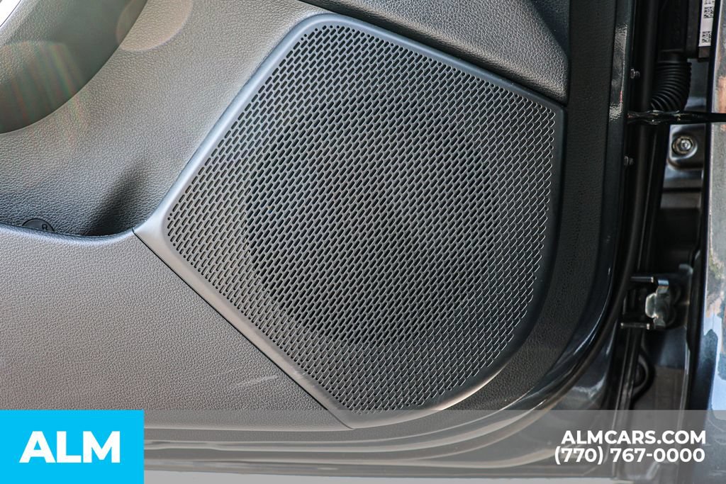 Used 2025 Kia Soul LX w/ LX Technology Package FWD image 45