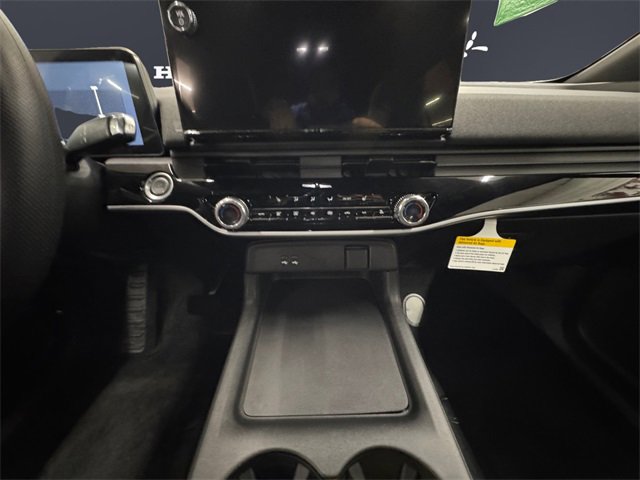 Certified 2024 Honda Prologue EX image 11