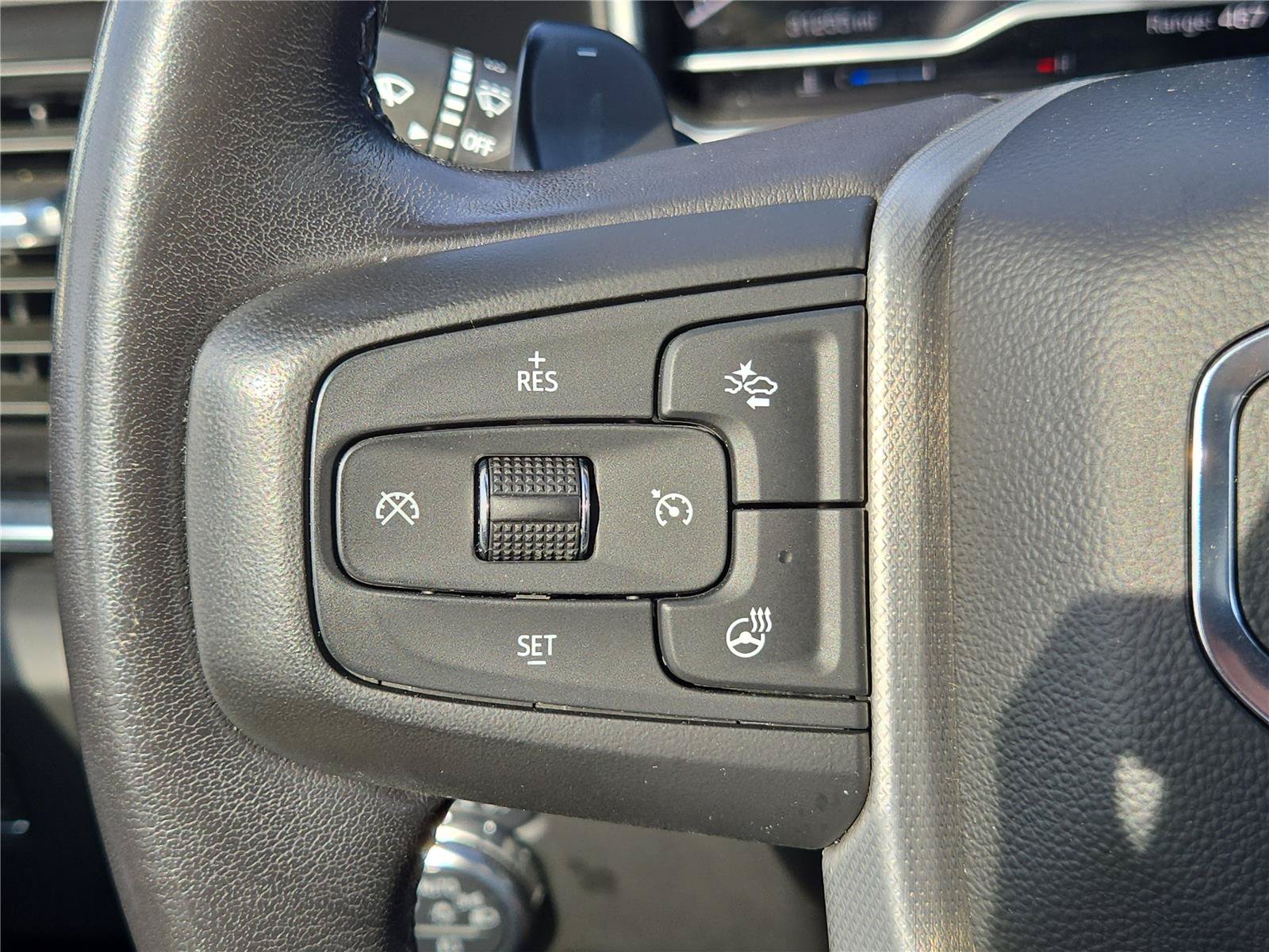 Used 2023 GMC Sierra 1500 Denali w/ Technology Package AWD/4WD image 24