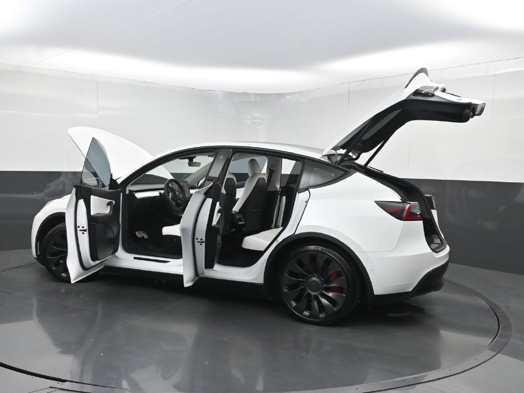 Used 2022 Tesla Model Y Performance AWD/4WD image 36
