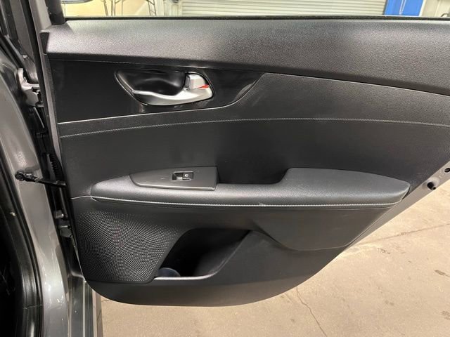 Used 2023 Kia Forte GT-Line w/ GT-Line Premium Package image 13