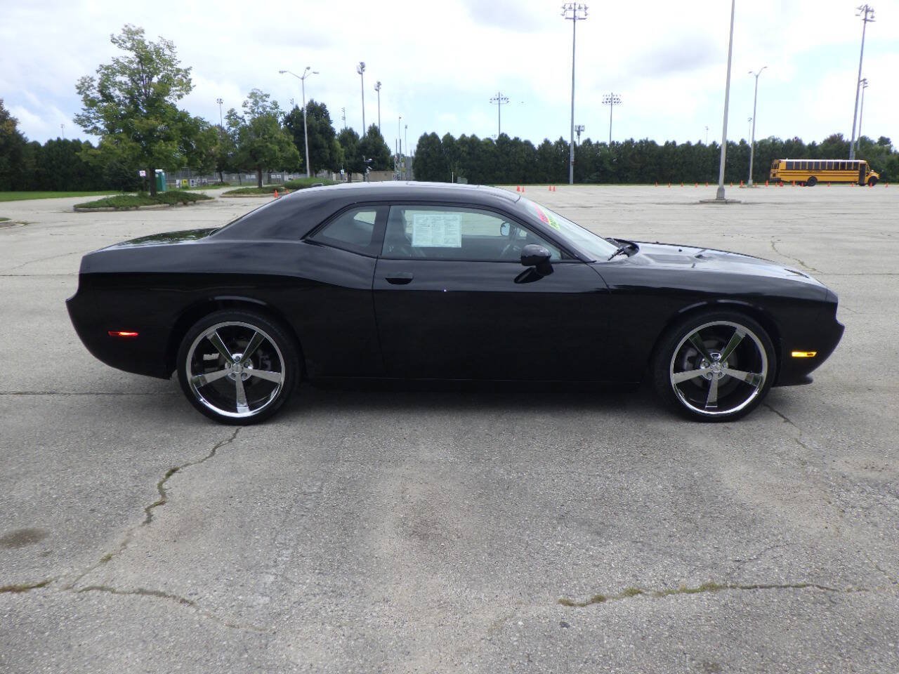 Used 2012 Dodge Challenger SXT Plus RWD image 6