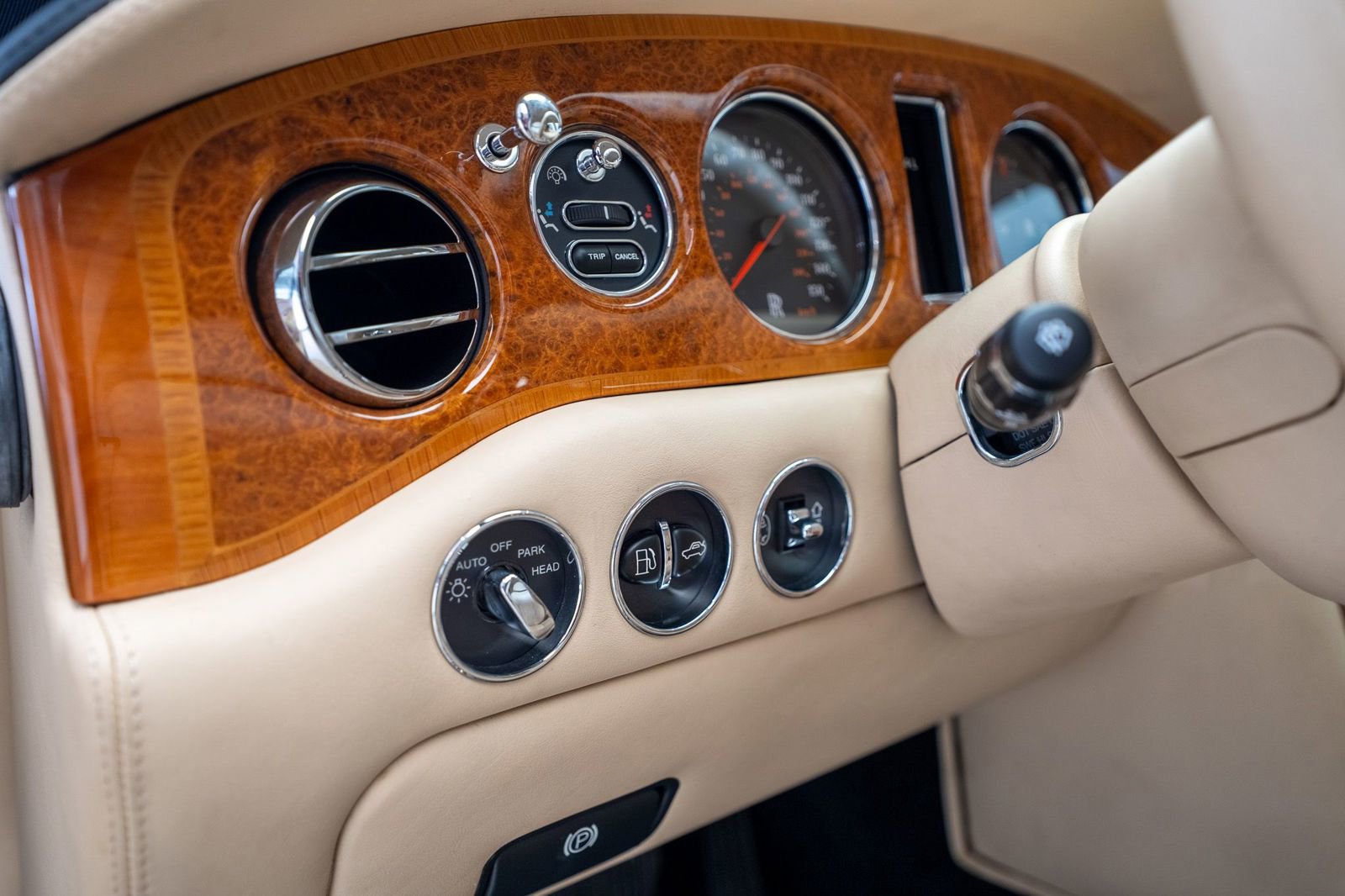 Used 2002 Rolls-Royce Park Ward image 19