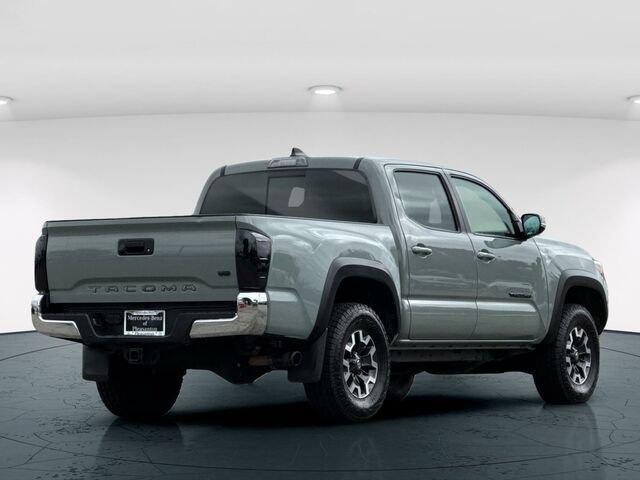 Used 2023 Toyota Tacoma TRD Off-Road AWD/4WD image 6