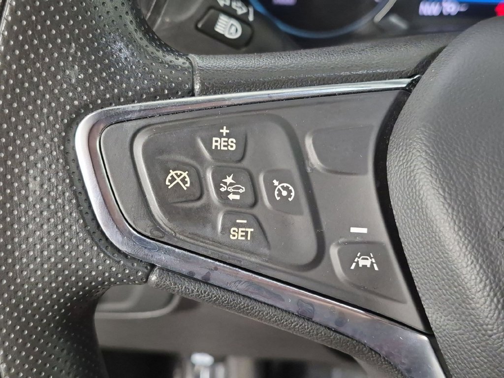 Used 2024 Chevrolet Equinox LT FWD image 18