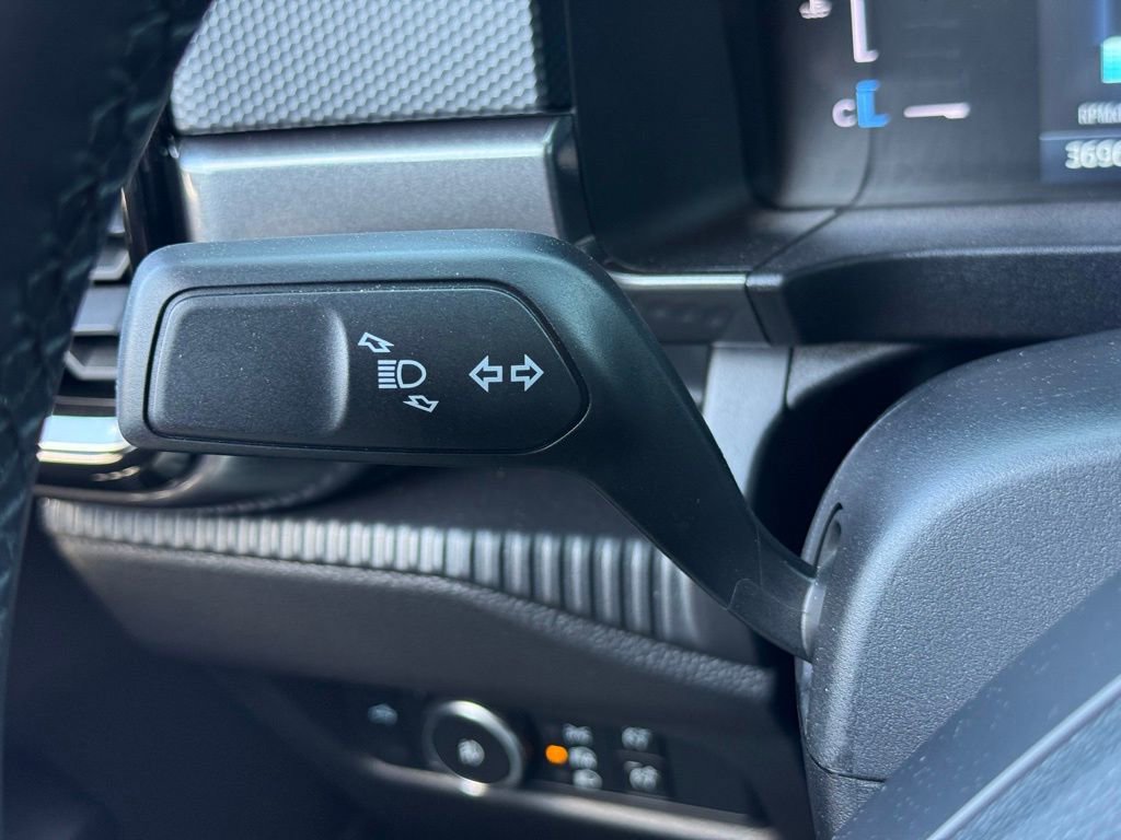 Used 2025 Ford Ranger XLT w/ Equipment Group 301A High image 19