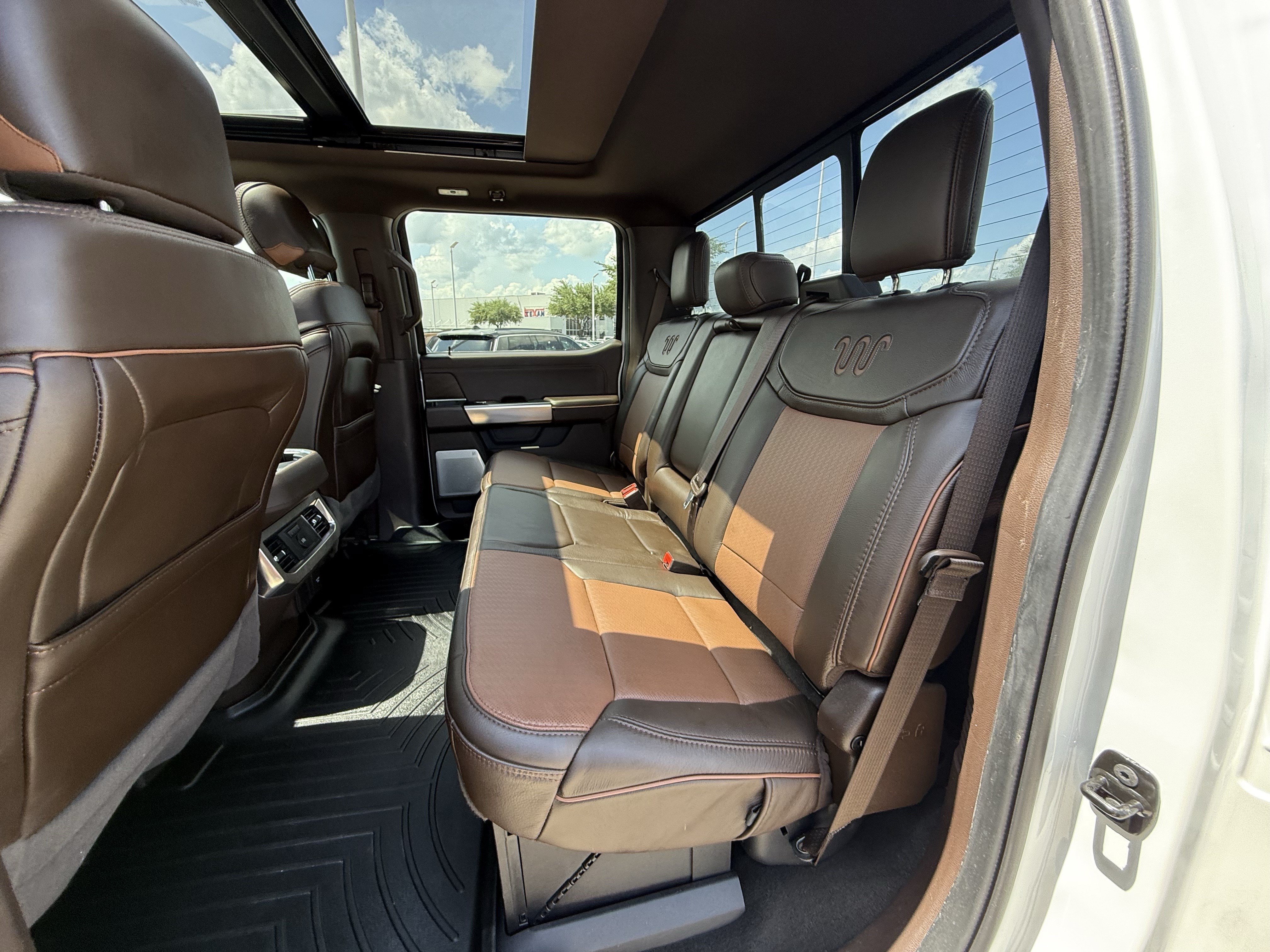 Used 2024 Ford F250 King Ranch w/ FX4 Off-Road Package AWD/4WD image 32