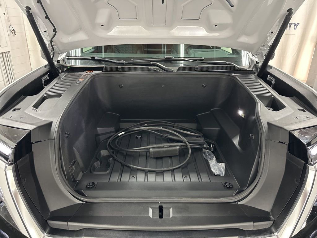 Used 2025 GMC Sierra EV Denali AWD/4WD image 37