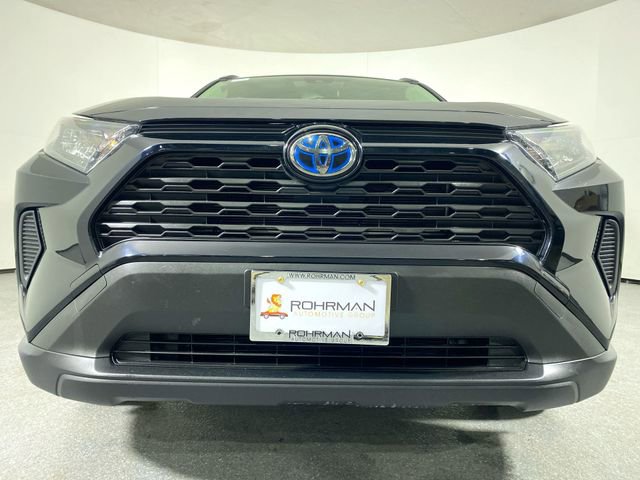 Used 2021 Toyota RAV4 LE image 25