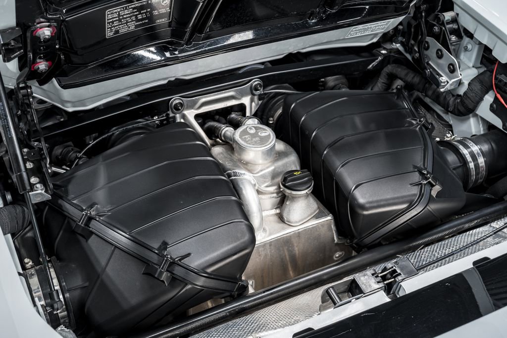 Used 2022 Lamborghini Huracan EVO RWD image 60
