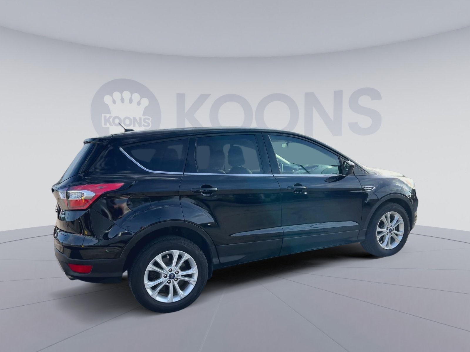 Used 2017 Ford Escape SE image 12